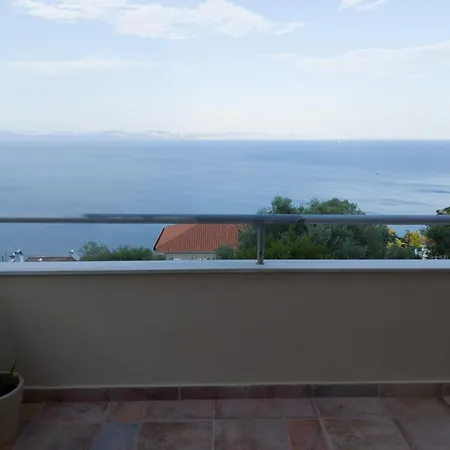 Golden Sunrise * Gythio