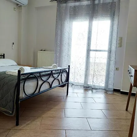 Golden Sunrise * Gythio