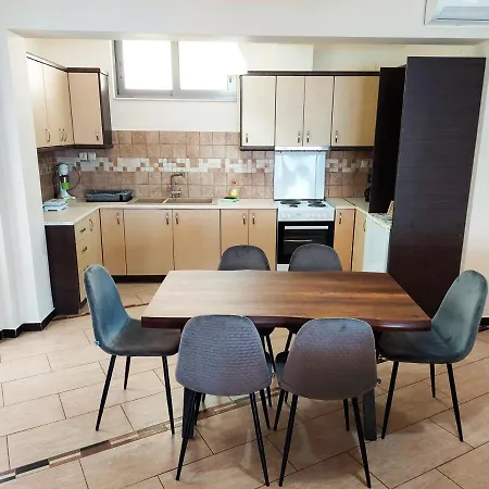 Golden Sunrise Apartment