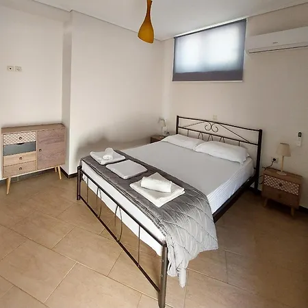 Golden Sunrise Gythio